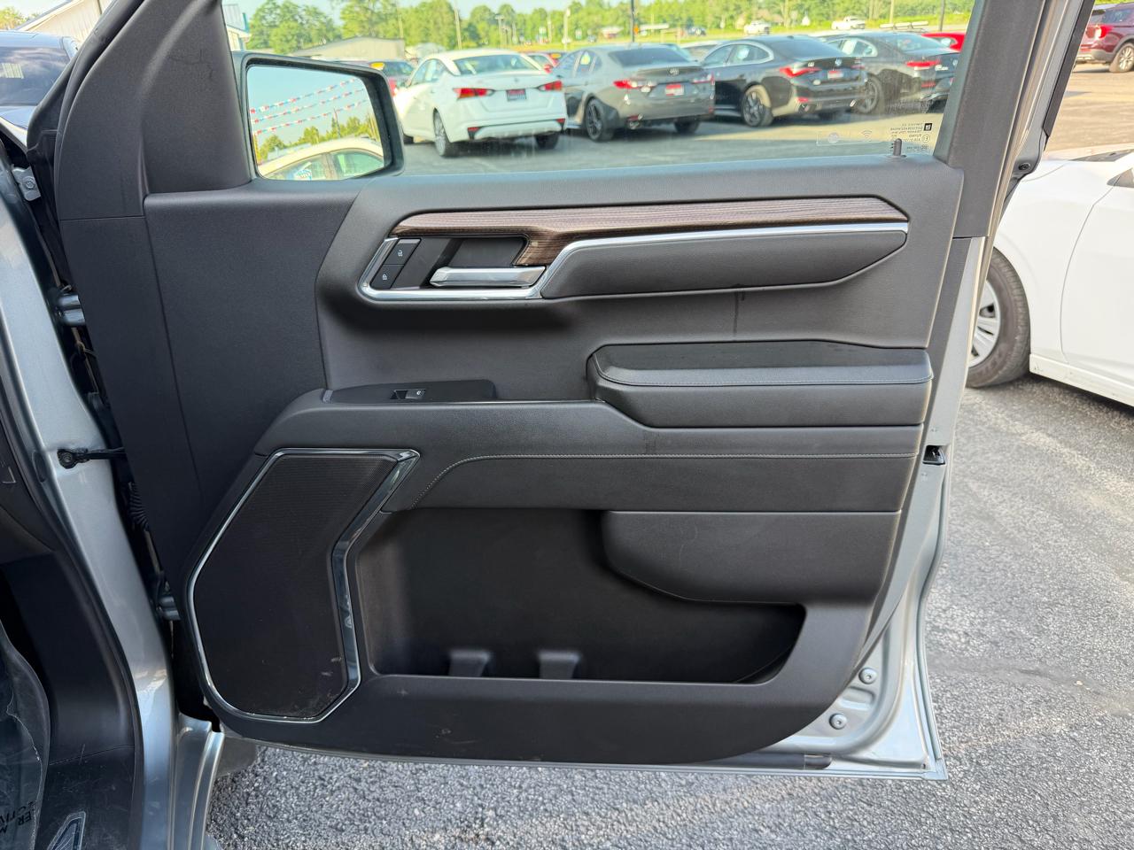 Chevrolet Silverado 1500 4WD Crew Cab 147" RST 2024