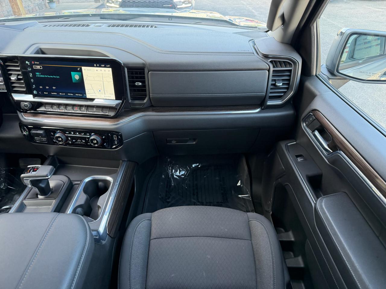 Chevrolet Silverado 1500 4WD Crew Cab 147" RST 2024