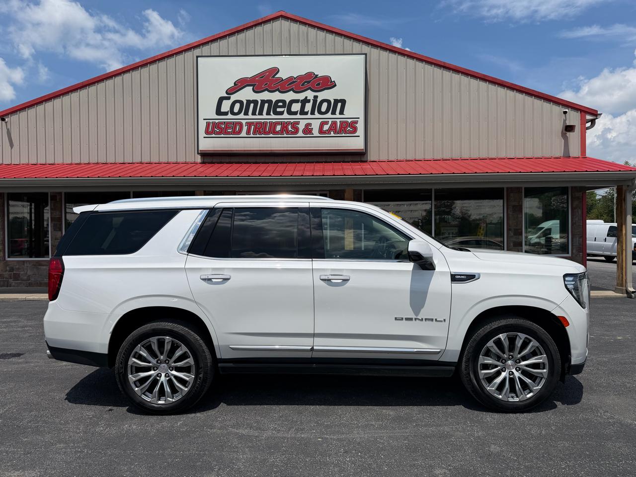 GMC Yukon 4WD 4dr Denali 2021
