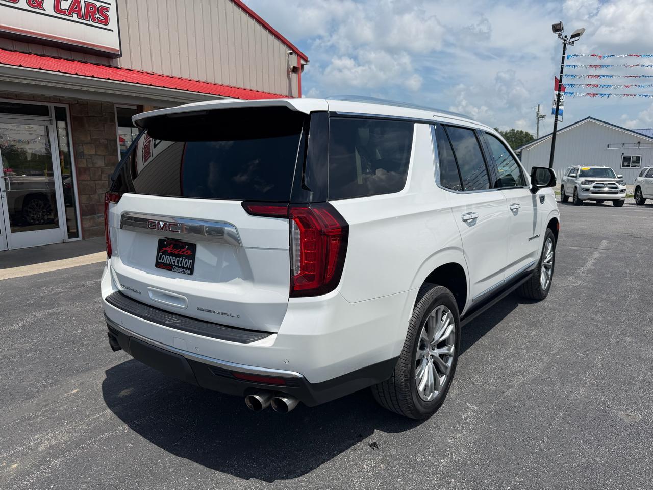 GMC Yukon 4WD 4dr Denali 2021