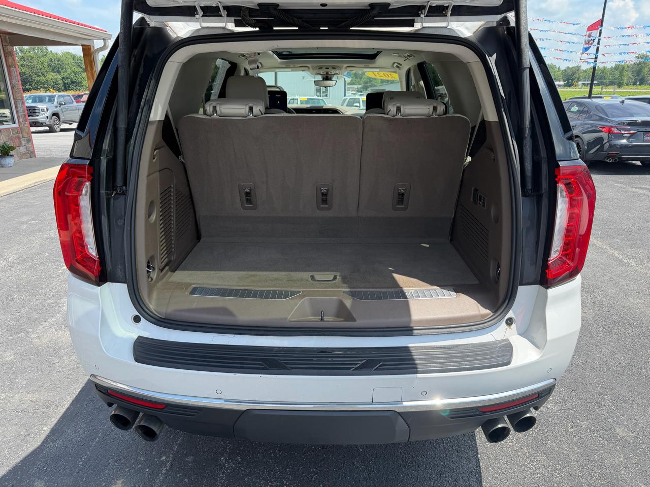 GMC Yukon 4WD 4dr Denali 2021