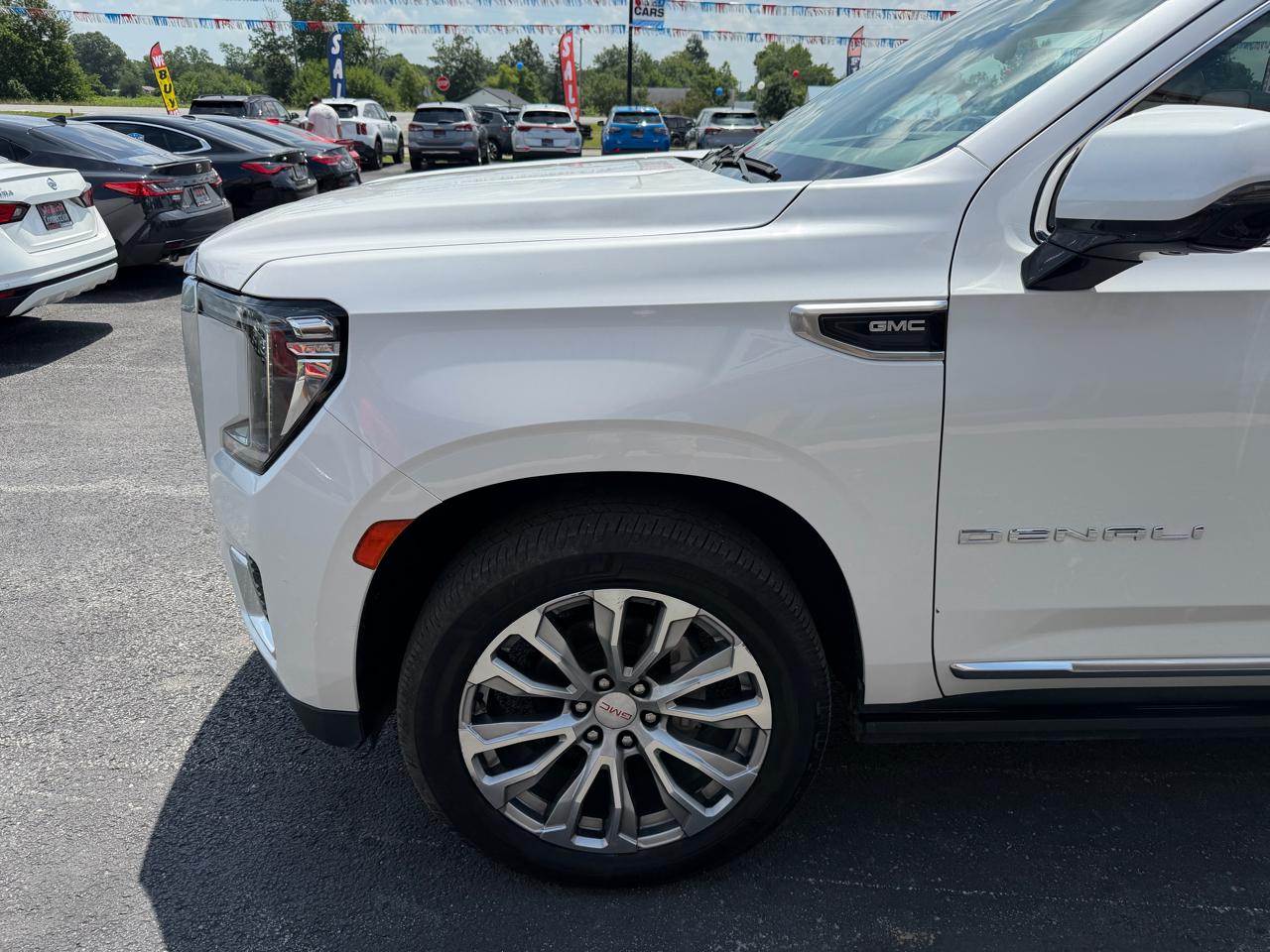 GMC Yukon 4WD 4dr Denali 2021