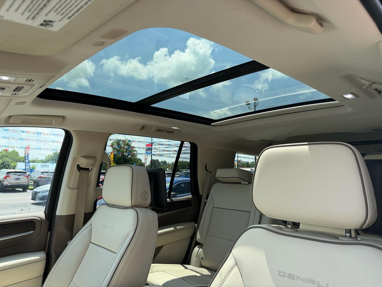 GMC Yukon 4WD 4dr Denali 2021