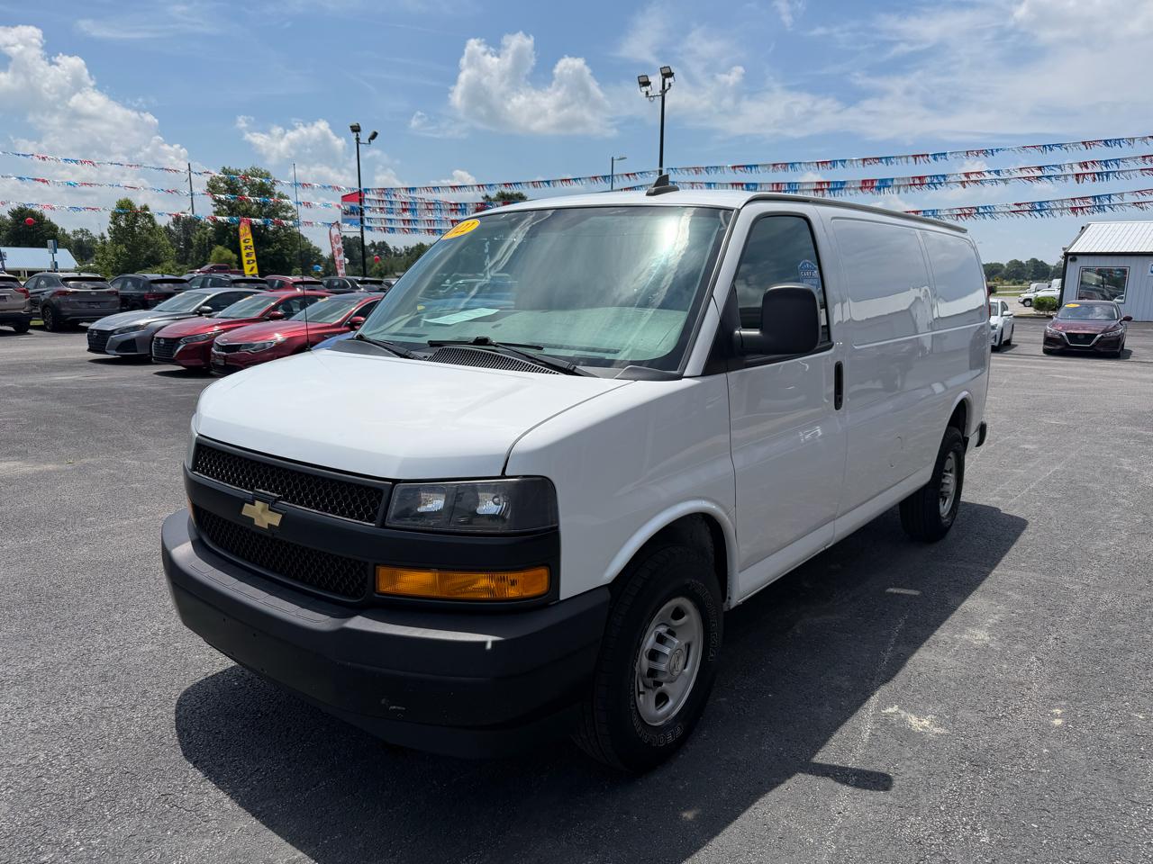 Chevrolet Express Cargo Van RWD 2500 135" 2022