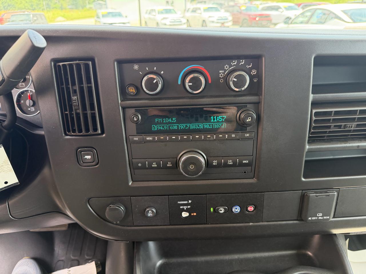 Chevrolet Express Cargo Van RWD 2500 135" 2022