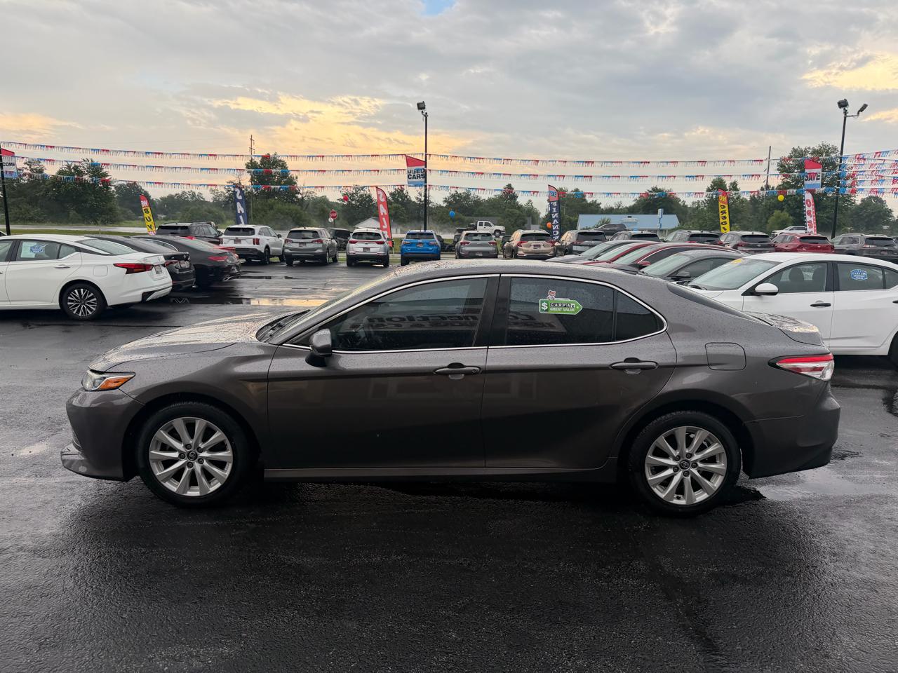 Toyota Camry LE Auto (Natl) 2020