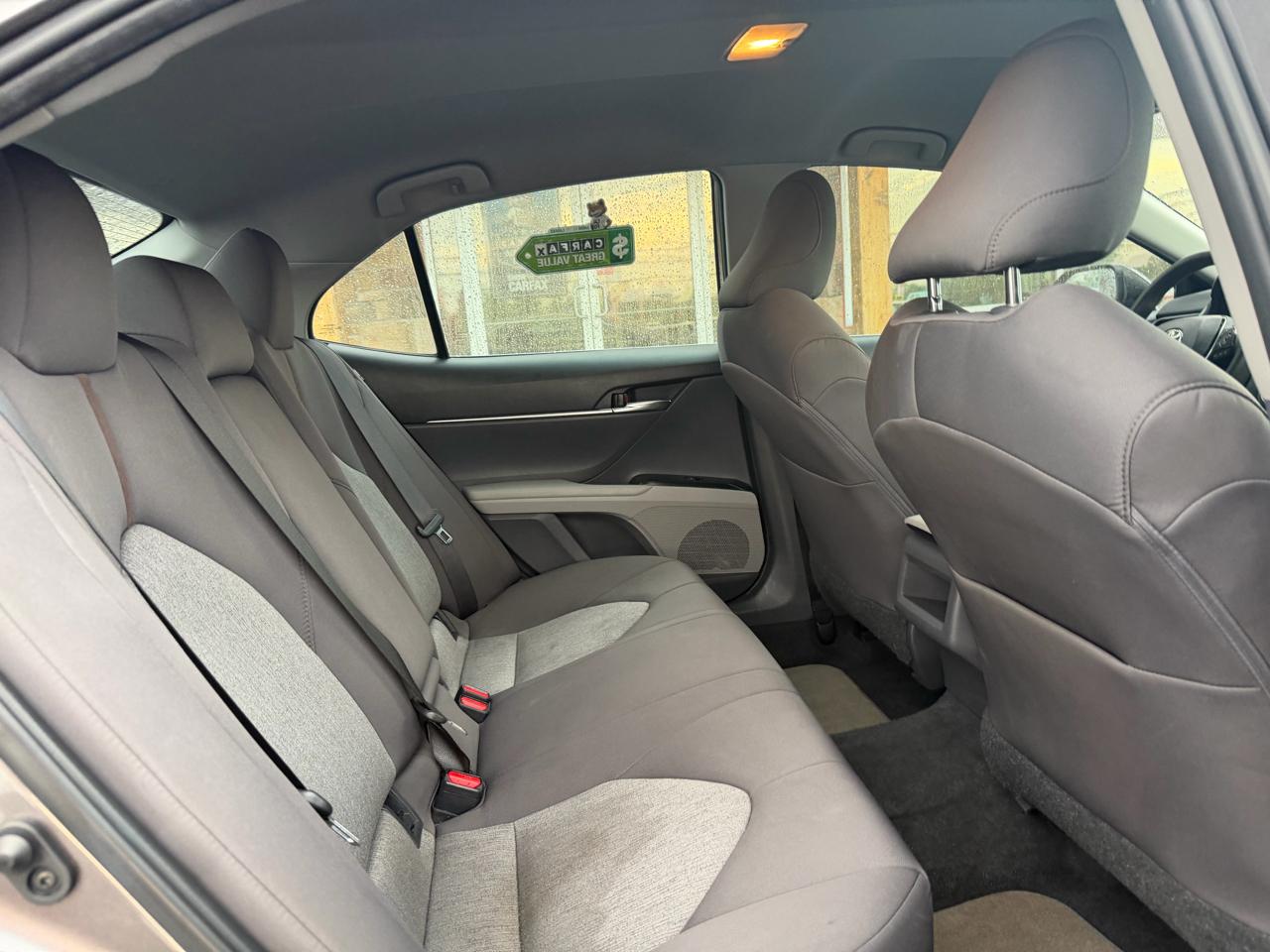 Toyota Camry LE Auto (Natl) 2020