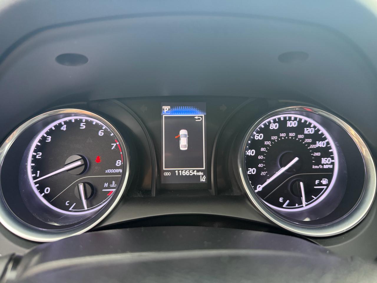 Toyota Camry LE Auto (Natl) 2020