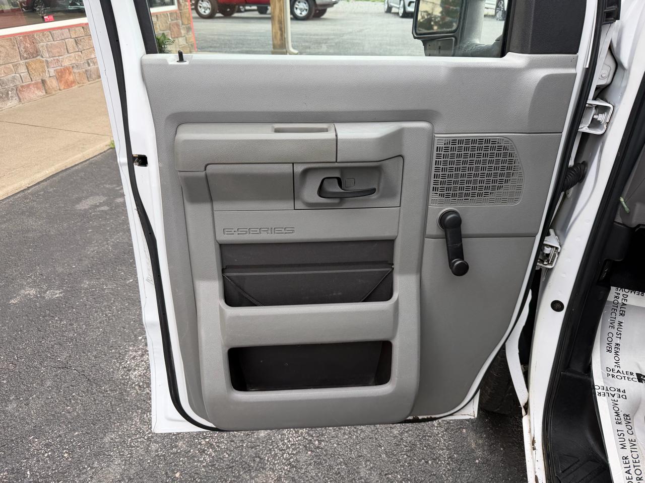 Ford Econoline Cargo Van E-150 Recreational 2014