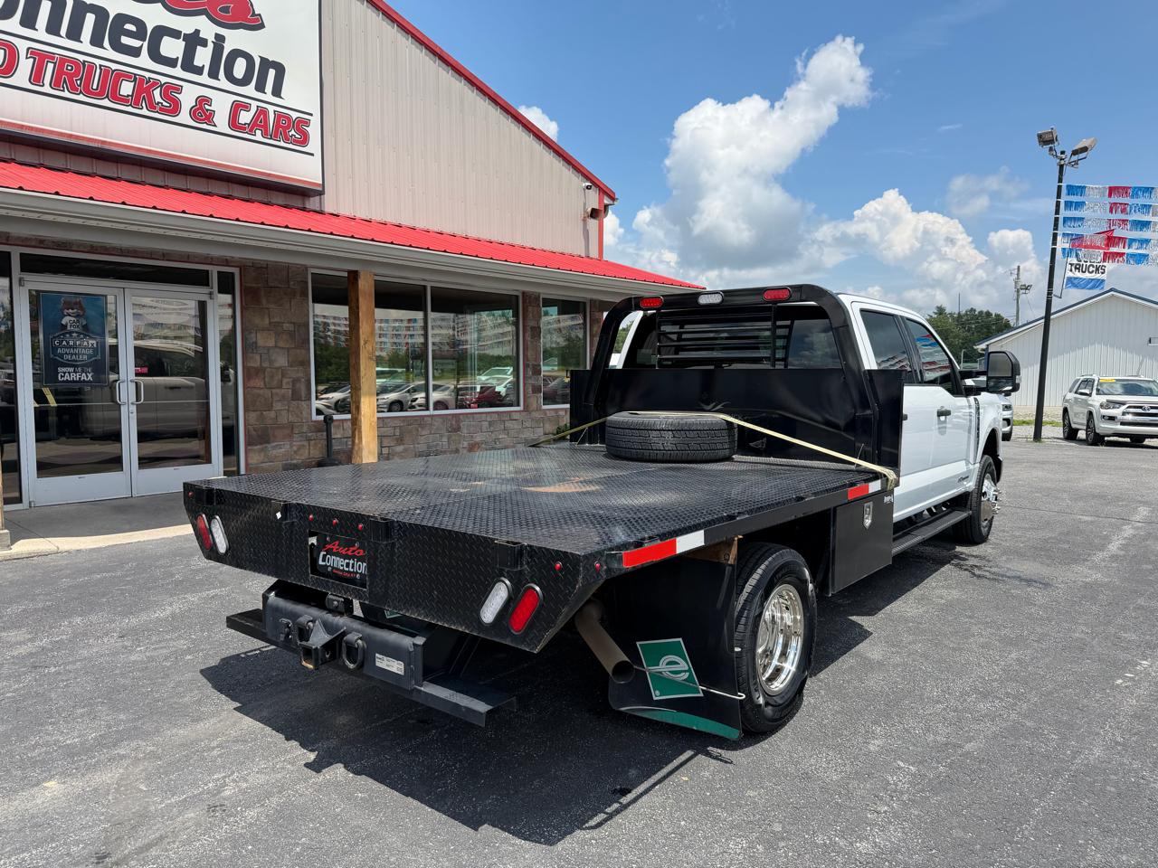 Ford Super Duty F-350 DRW 4WD Crew Cab 172" XLT 2025