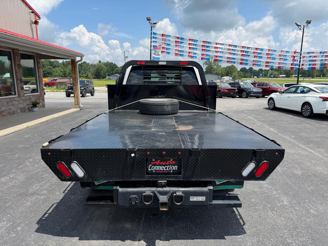 Ford Super Duty F-350 DRW 4WD Crew Cab 172" XLT 2025