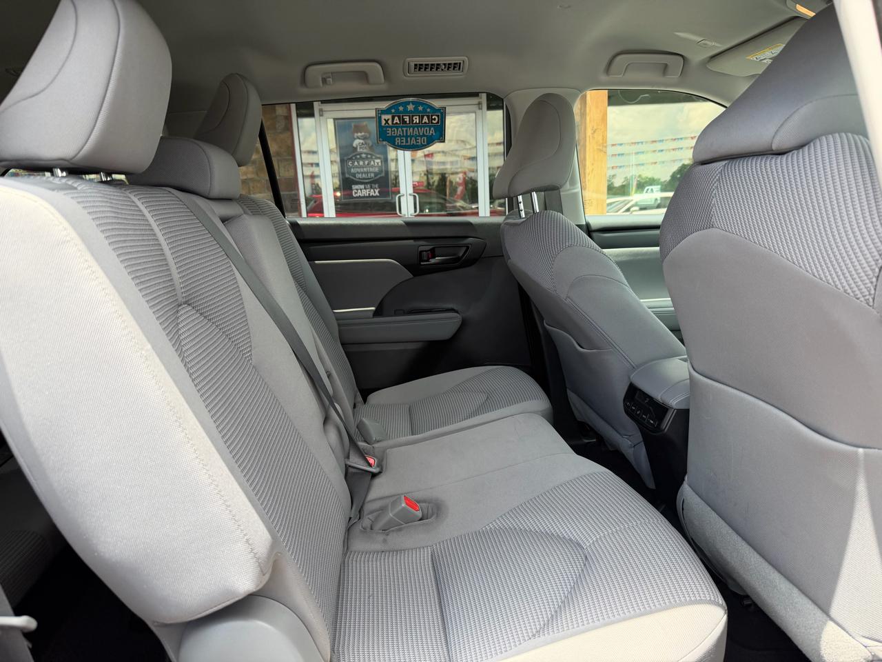 Toyota Highlander Platinum AWD (Natl) 2023