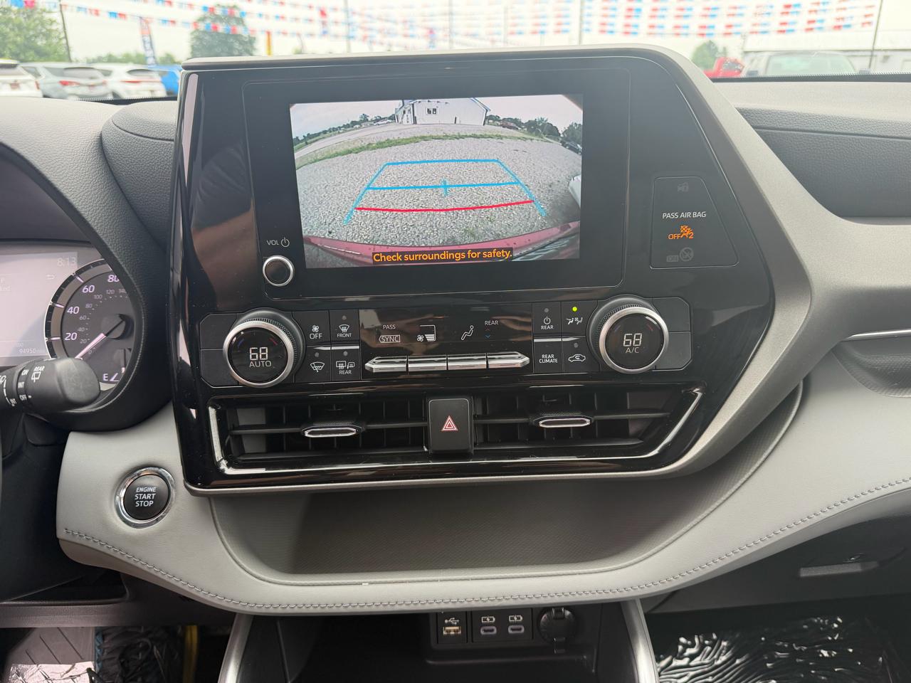 Toyota Highlander Platinum AWD (Natl) 2023
