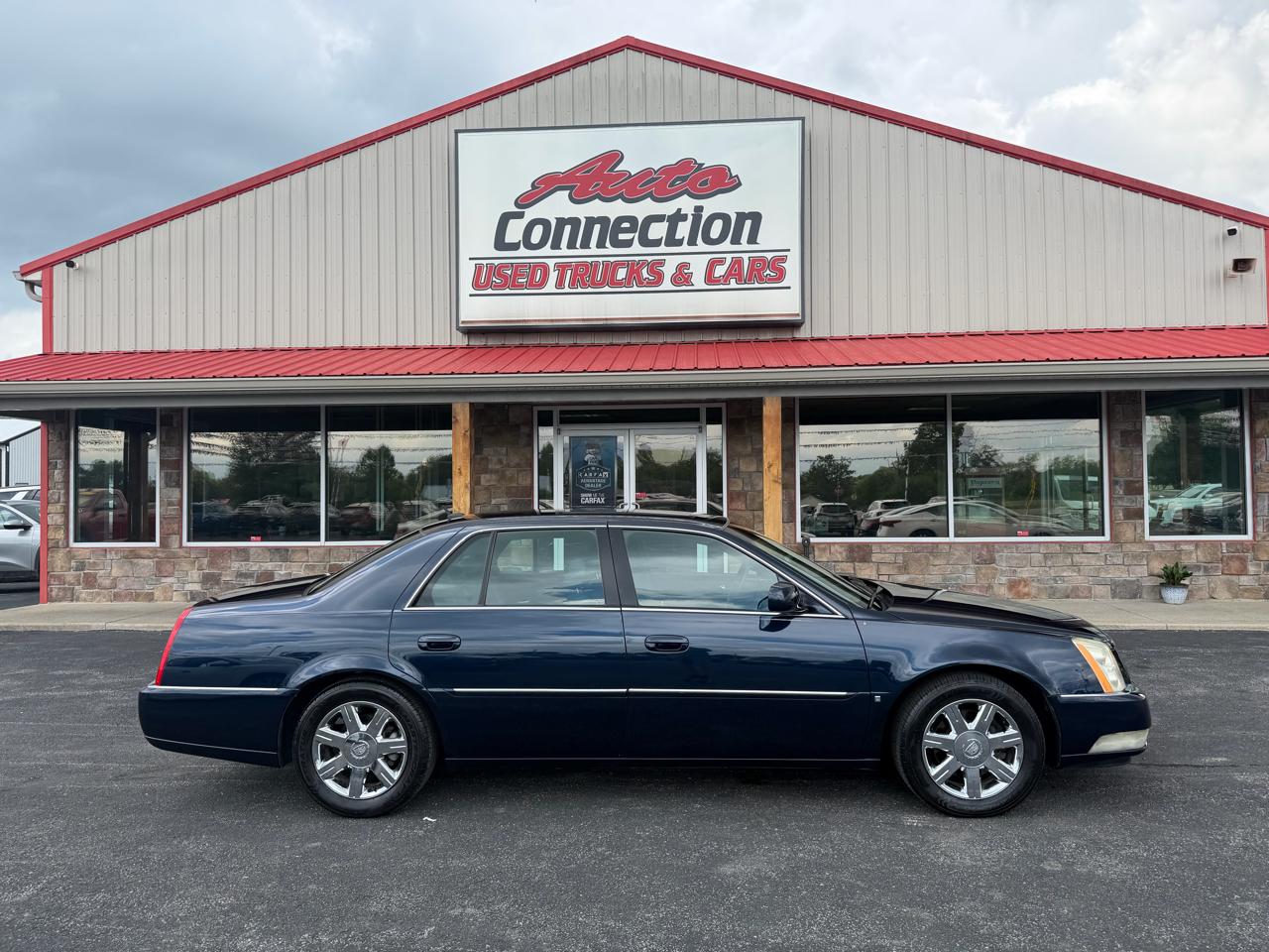 Cadillac DTS 4dr Sdn V8 2007