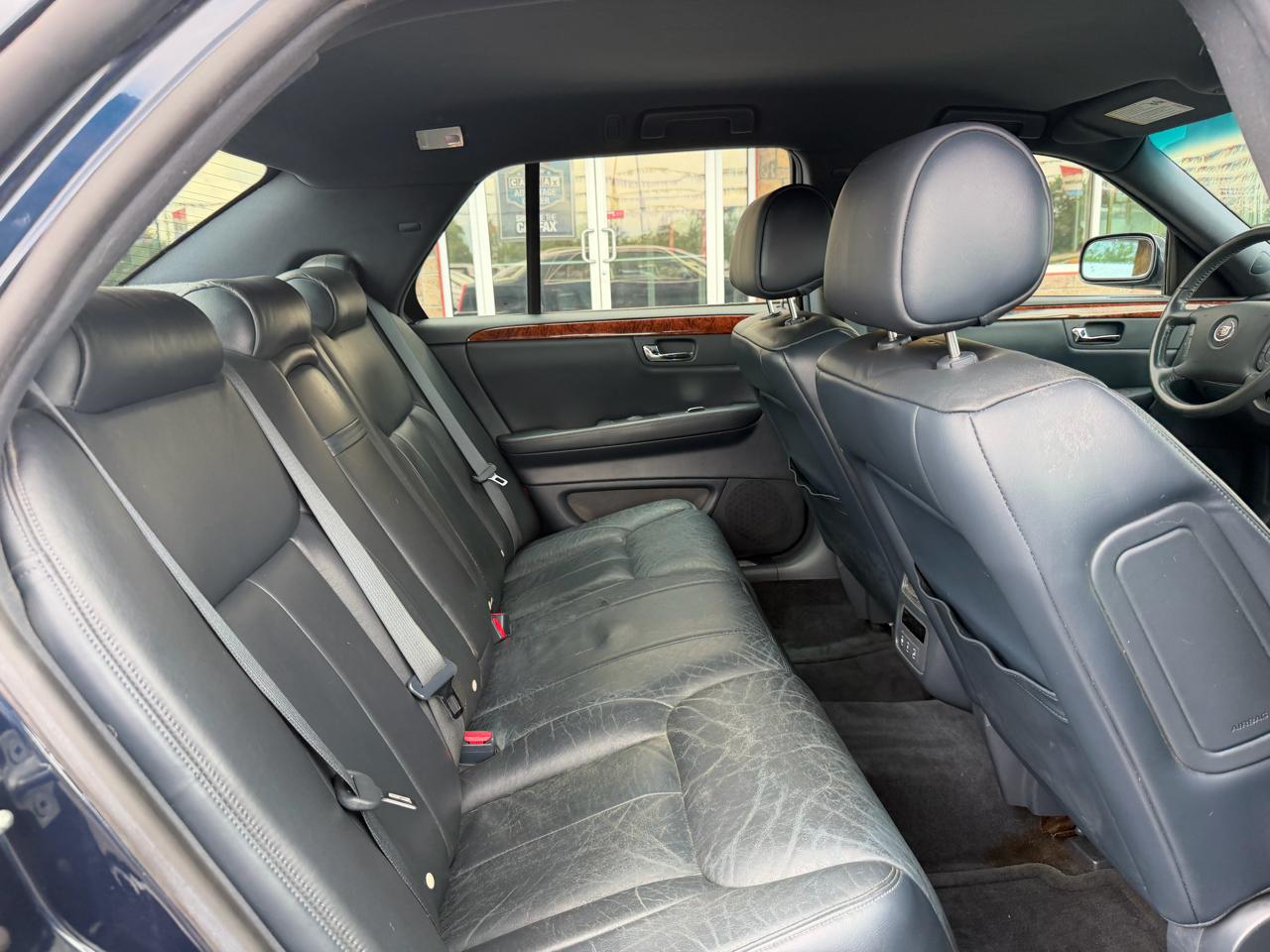 Cadillac DTS 4dr Sdn V8 2007