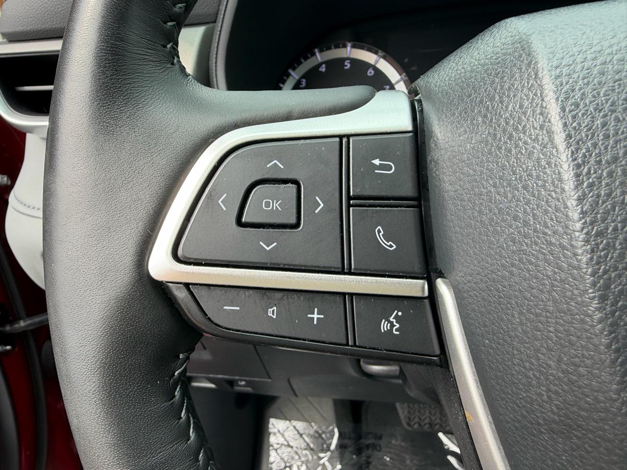 Cadillac DTS 4dr Sdn V8 2007