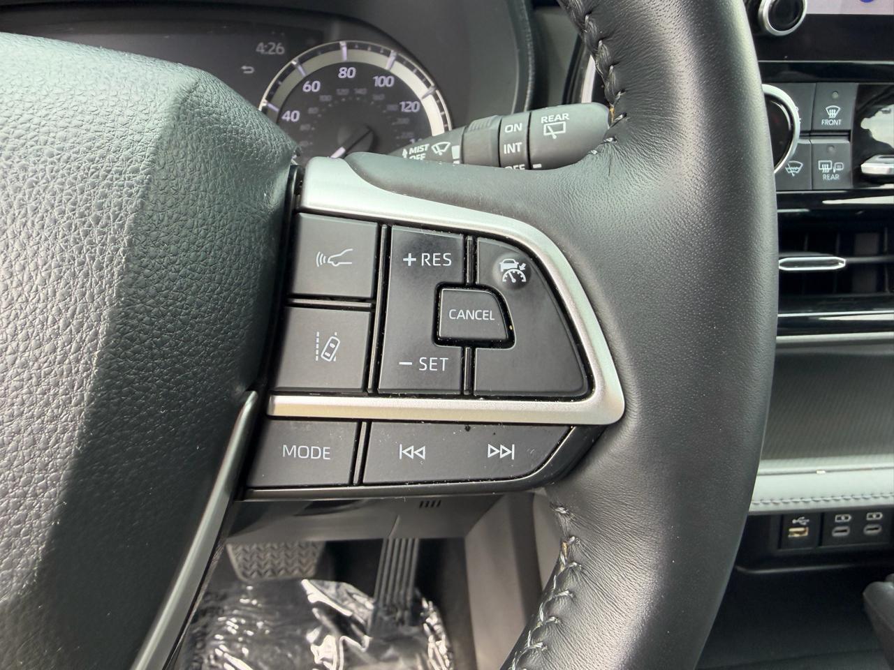 Cadillac DTS 4dr Sdn V8 2007
