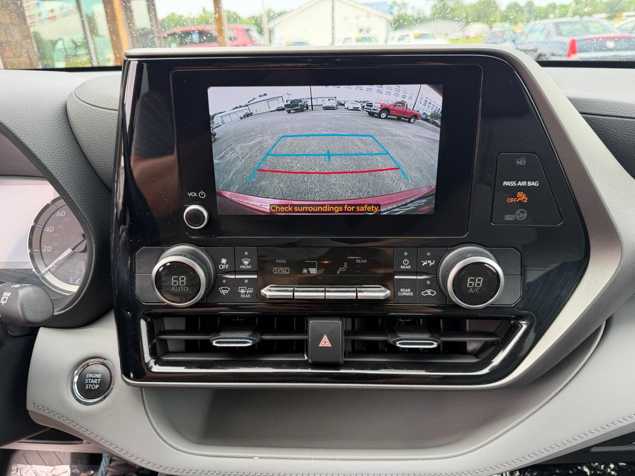 Cadillac DTS 4dr Sdn V8 2007
