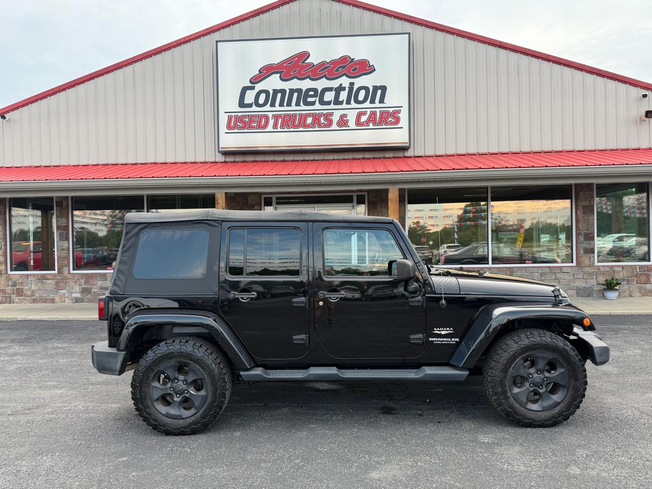 Jeep Wrangler Unlimited 4WD 4dr Sahara 2015