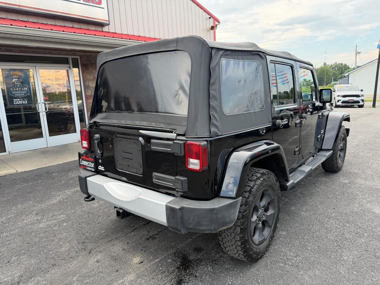 Jeep Wrangler Unlimited 4WD 4dr Sahara 2015