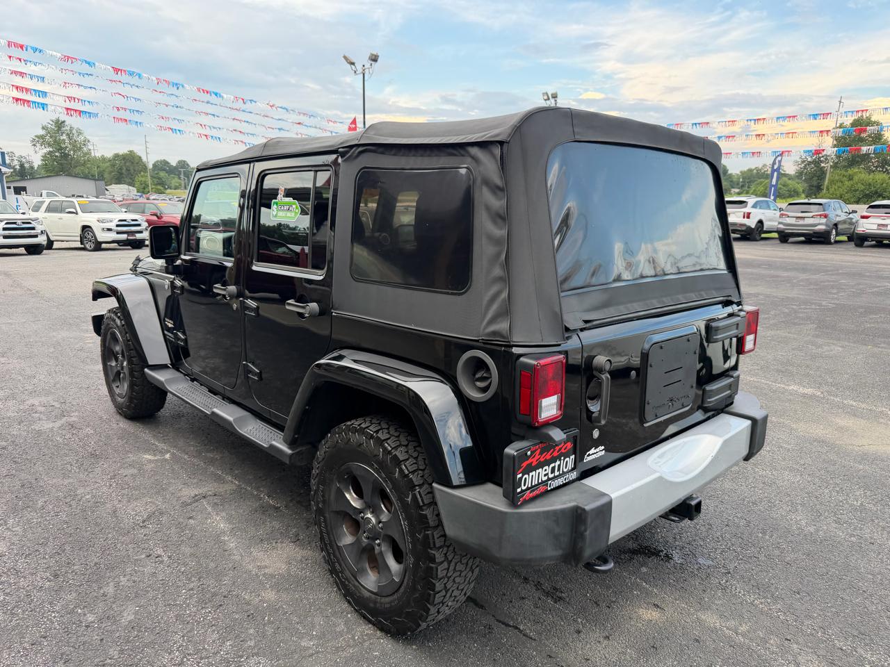 Jeep Wrangler Unlimited 4WD 4dr Sahara 2015