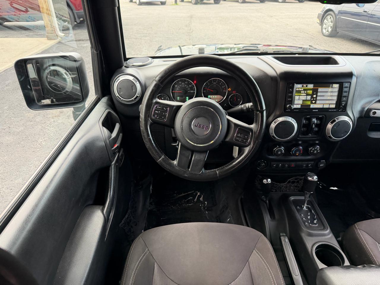 Jeep Wrangler Unlimited 4WD 4dr Sahara 2015