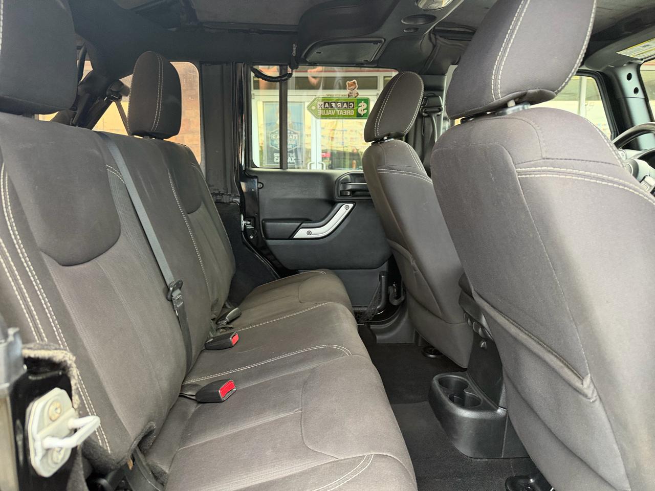 Jeep Wrangler Unlimited 4WD 4dr Sahara 2015