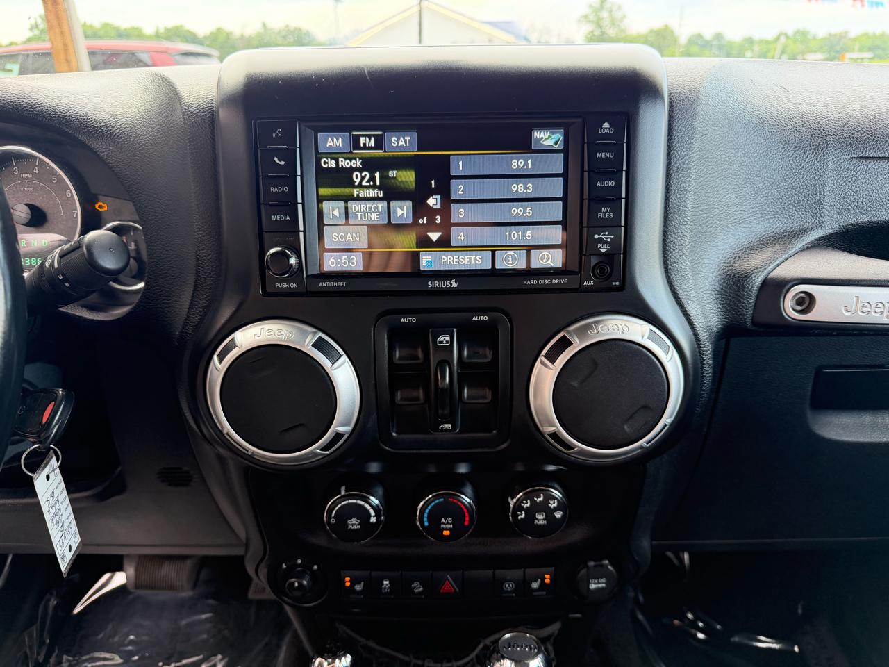 Jeep Wrangler Unlimited 4WD 4dr Sahara 2015