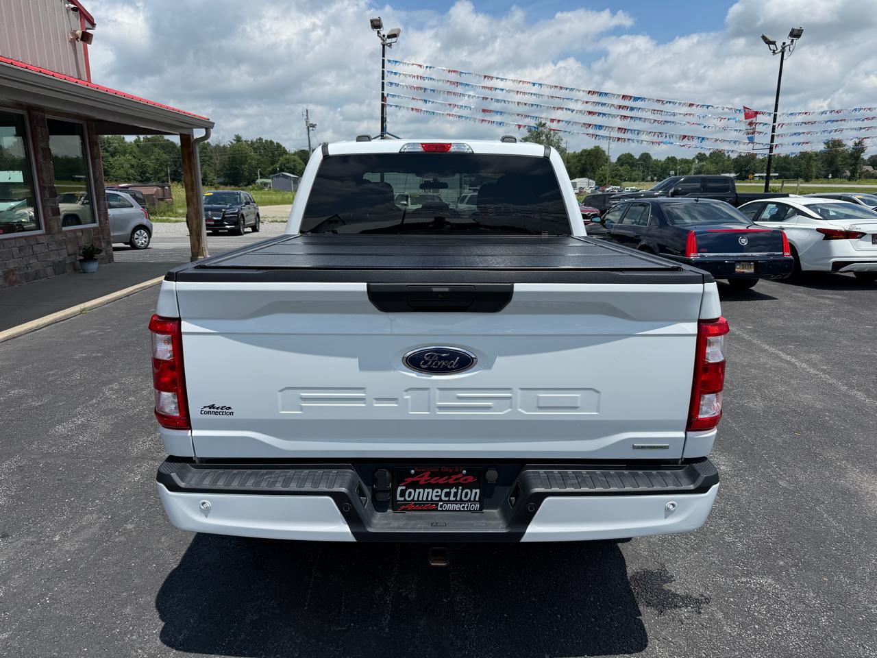 Ford F-150 4WD SuperCrew 145" STX 2023