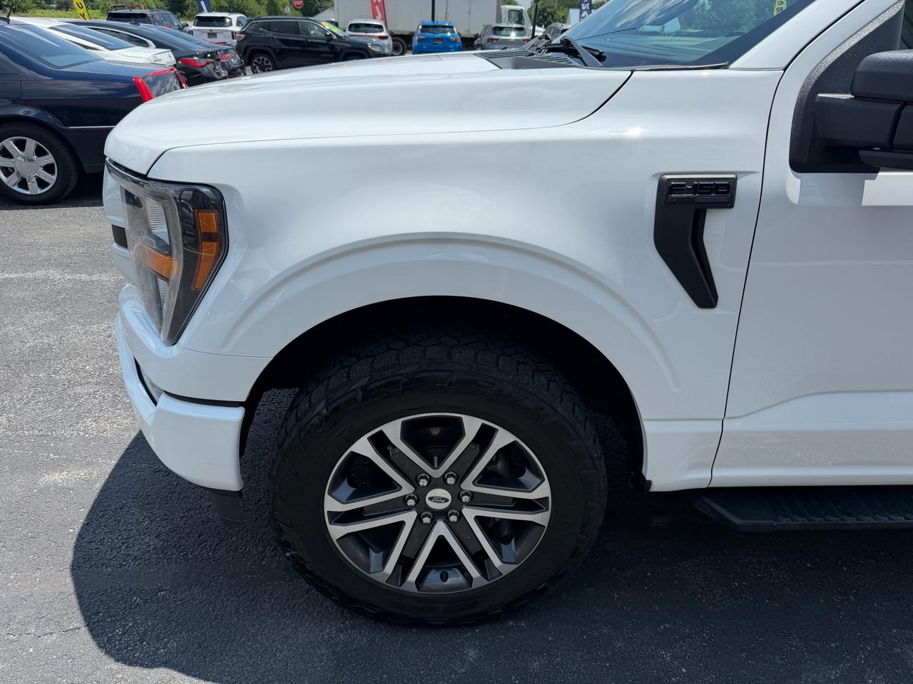 Ford F-150 4WD SuperCrew 145" STX 2023