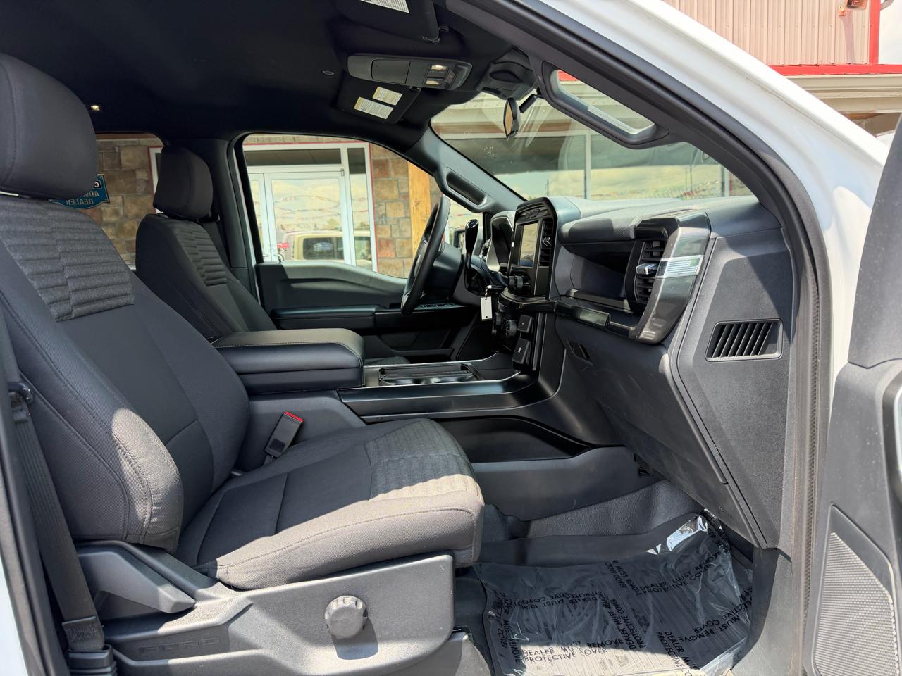 Ford F-150 4WD SuperCrew 145" STX 2023