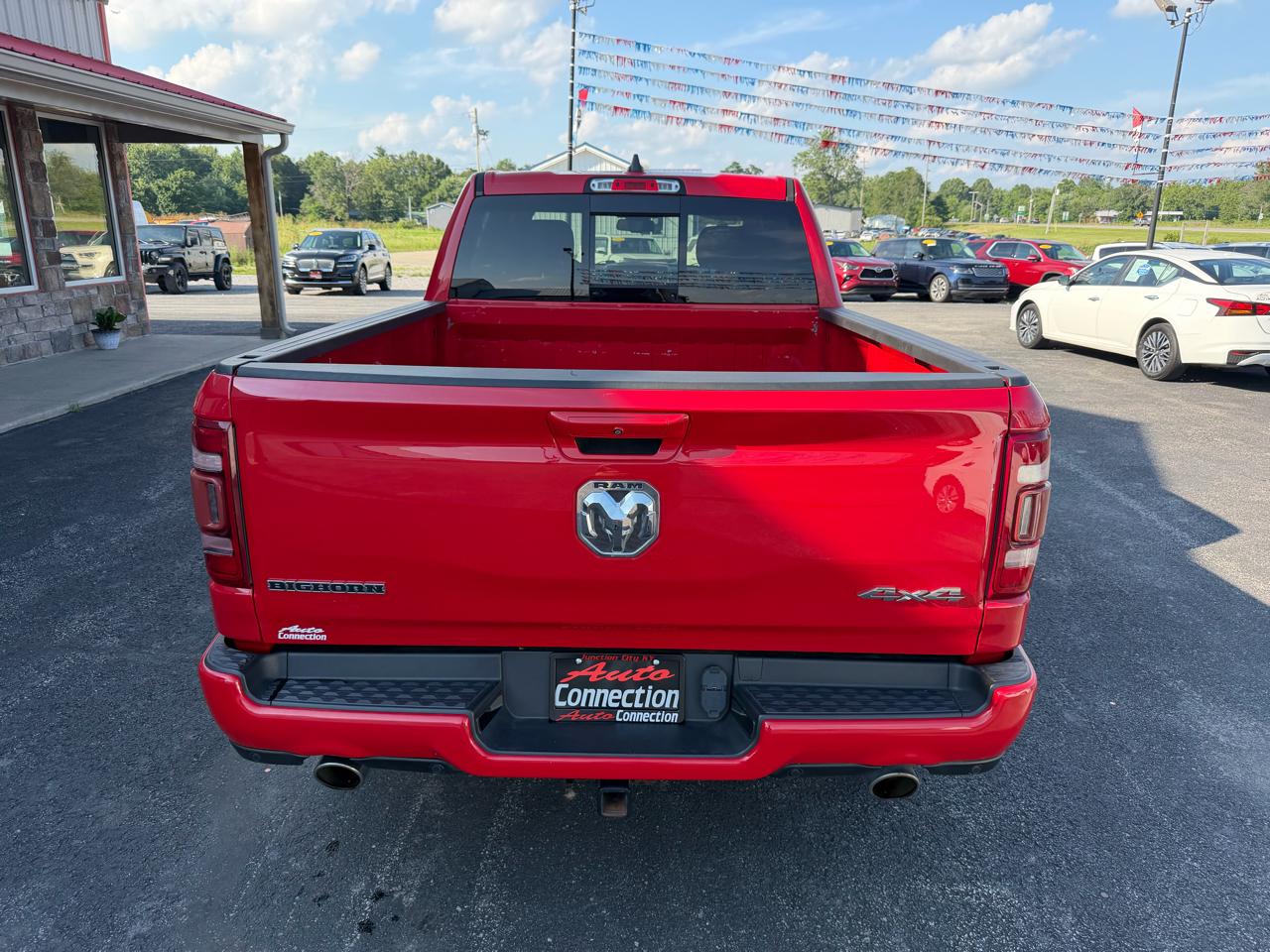 RAM 1500 Big Horn/Lone Star 4x4 Crew Cab 6'4" Box 2019