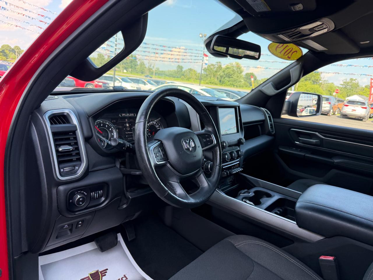 RAM 1500 Big Horn/Lone Star 4x4 Crew Cab 6'4" Box 2019