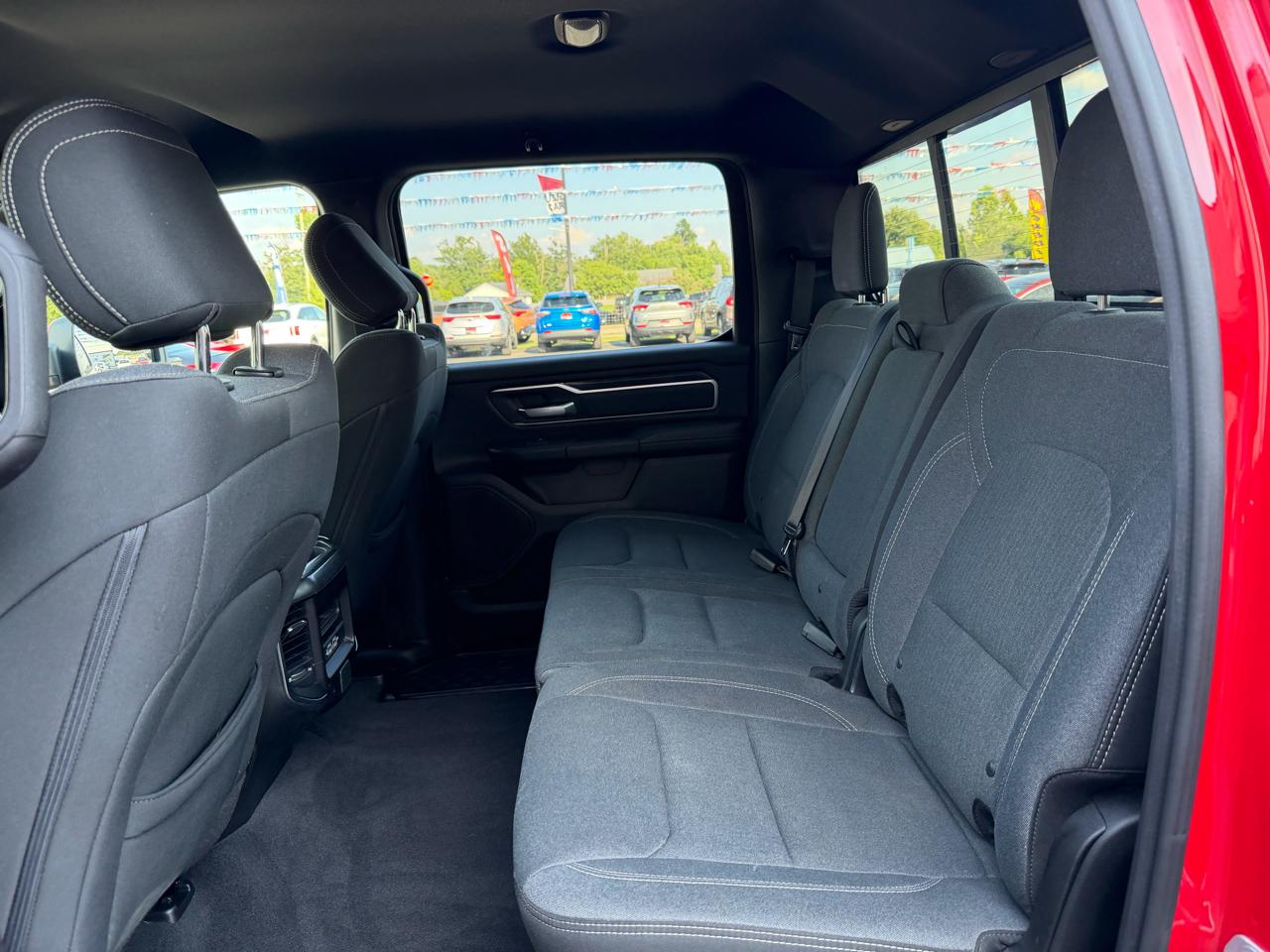 RAM 1500 Big Horn/Lone Star 4x4 Crew Cab 6'4" Box 2019