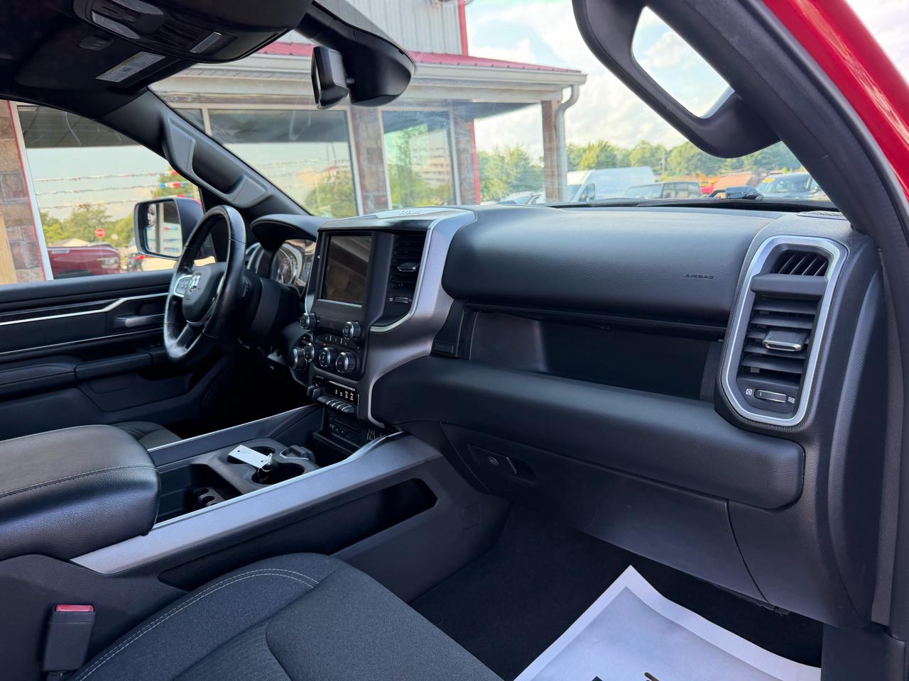 RAM 1500 Big Horn/Lone Star 4x4 Crew Cab 6'4" Box 2019