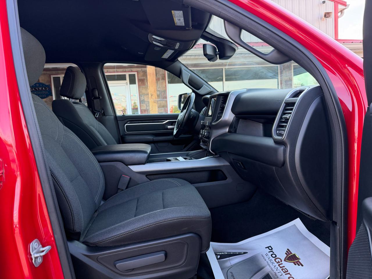 RAM 1500 Big Horn/Lone Star 4x4 Crew Cab 6'4" Box 2019
