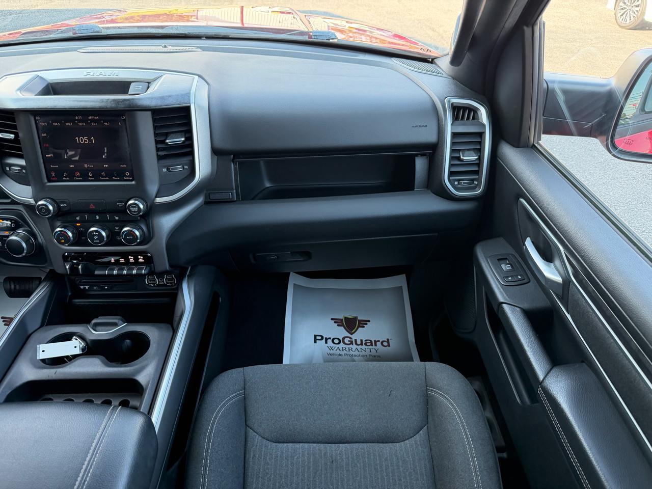 RAM 1500 Big Horn/Lone Star 4x4 Crew Cab 6'4" Box 2019