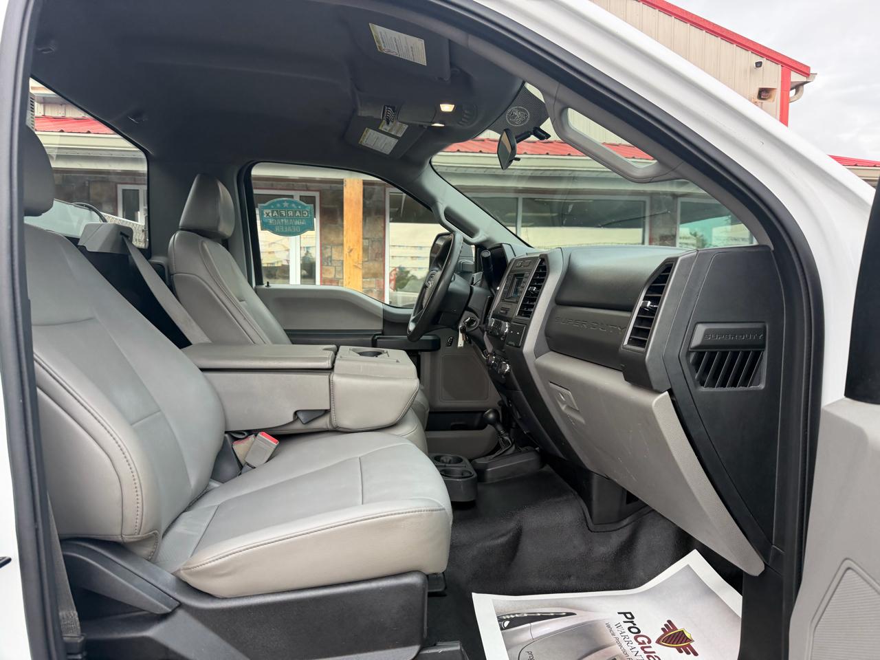 Ford Super Duty F-550 DRW 4WD Reg Cab 141" WB 60" CA XL 2019