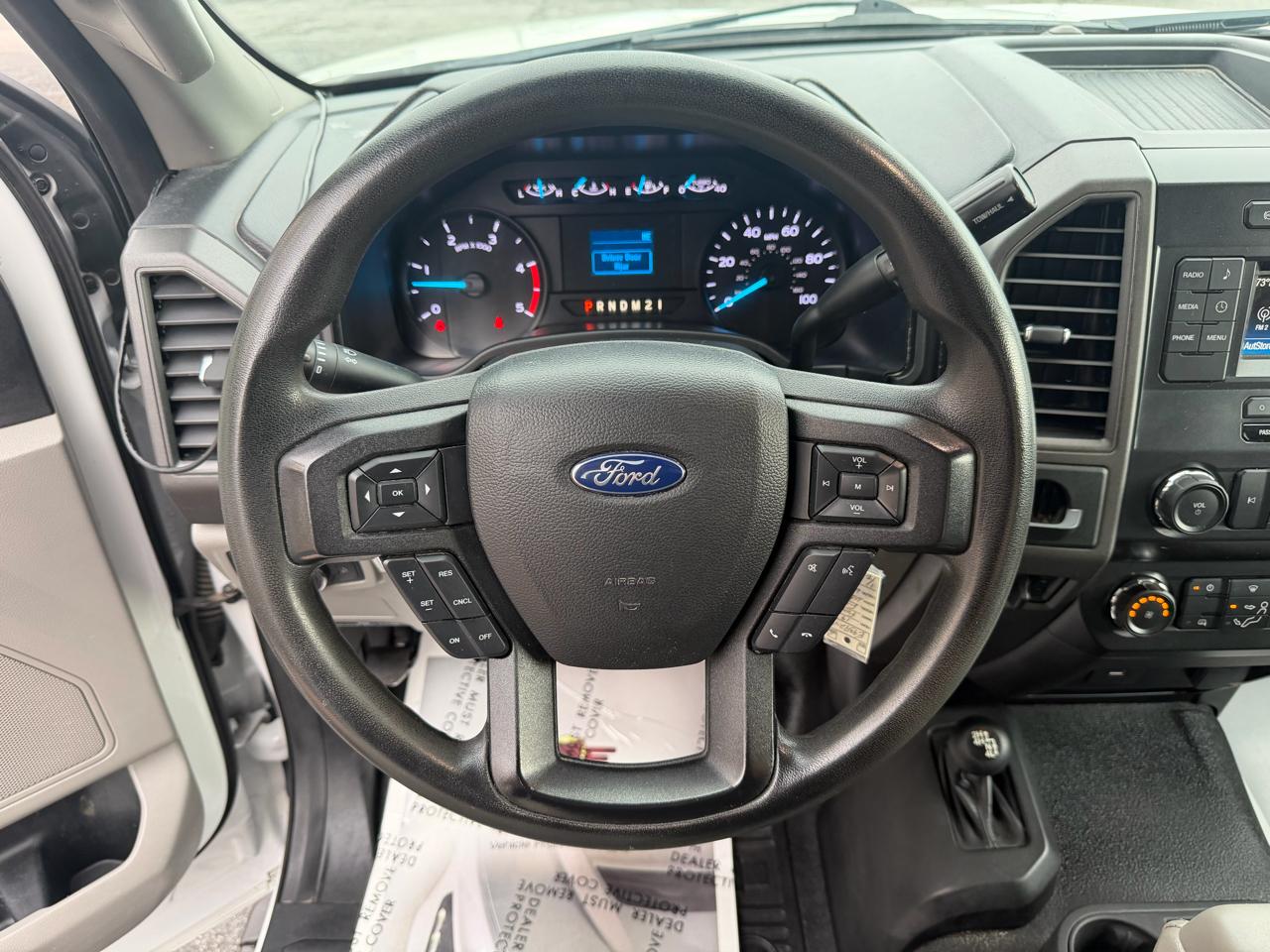 Ford Super Duty F-550 DRW 4WD Reg Cab 141" WB 60" CA XL 2019