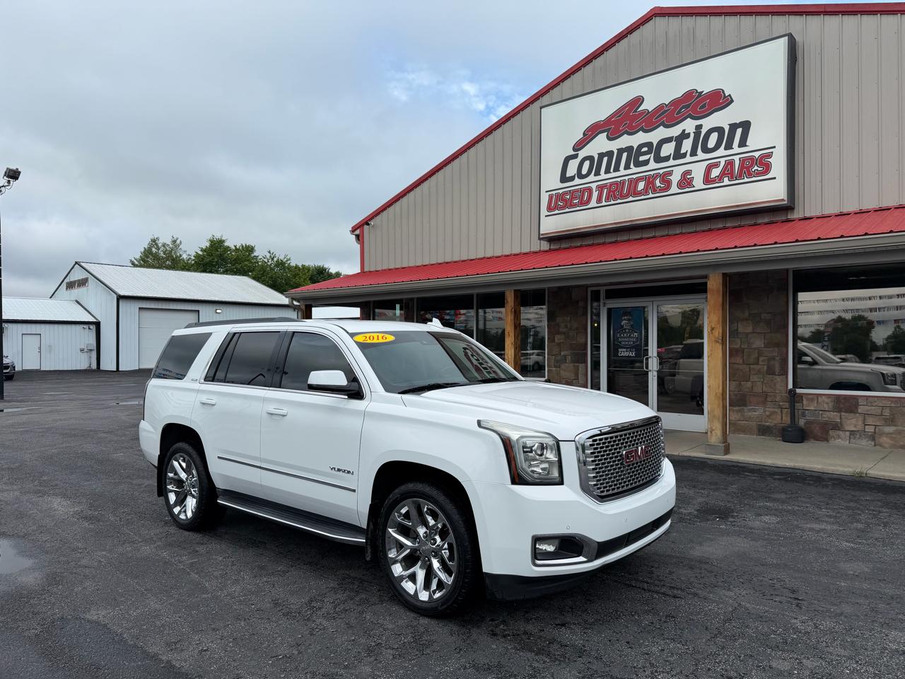 GMC Yukon 4WD 4dr SLE 2016