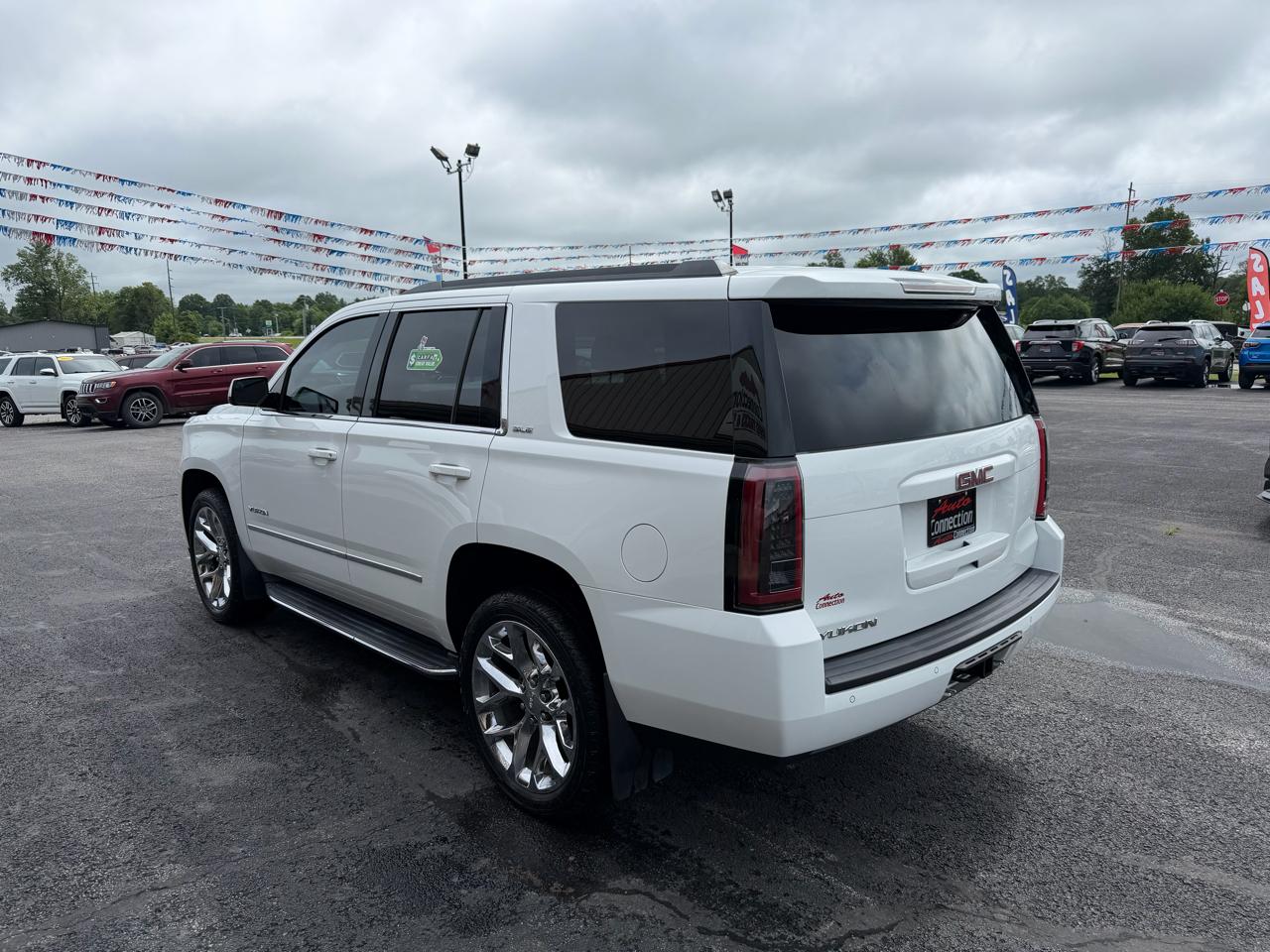 GMC Yukon 4WD 4dr SLE 2016