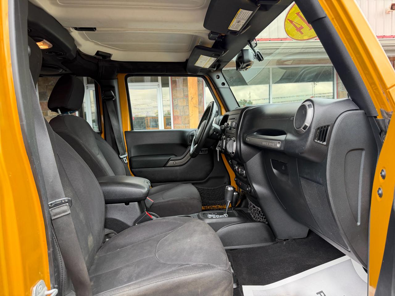 Jeep Wrangler Unlimited 4WD 4dr Sport 2014