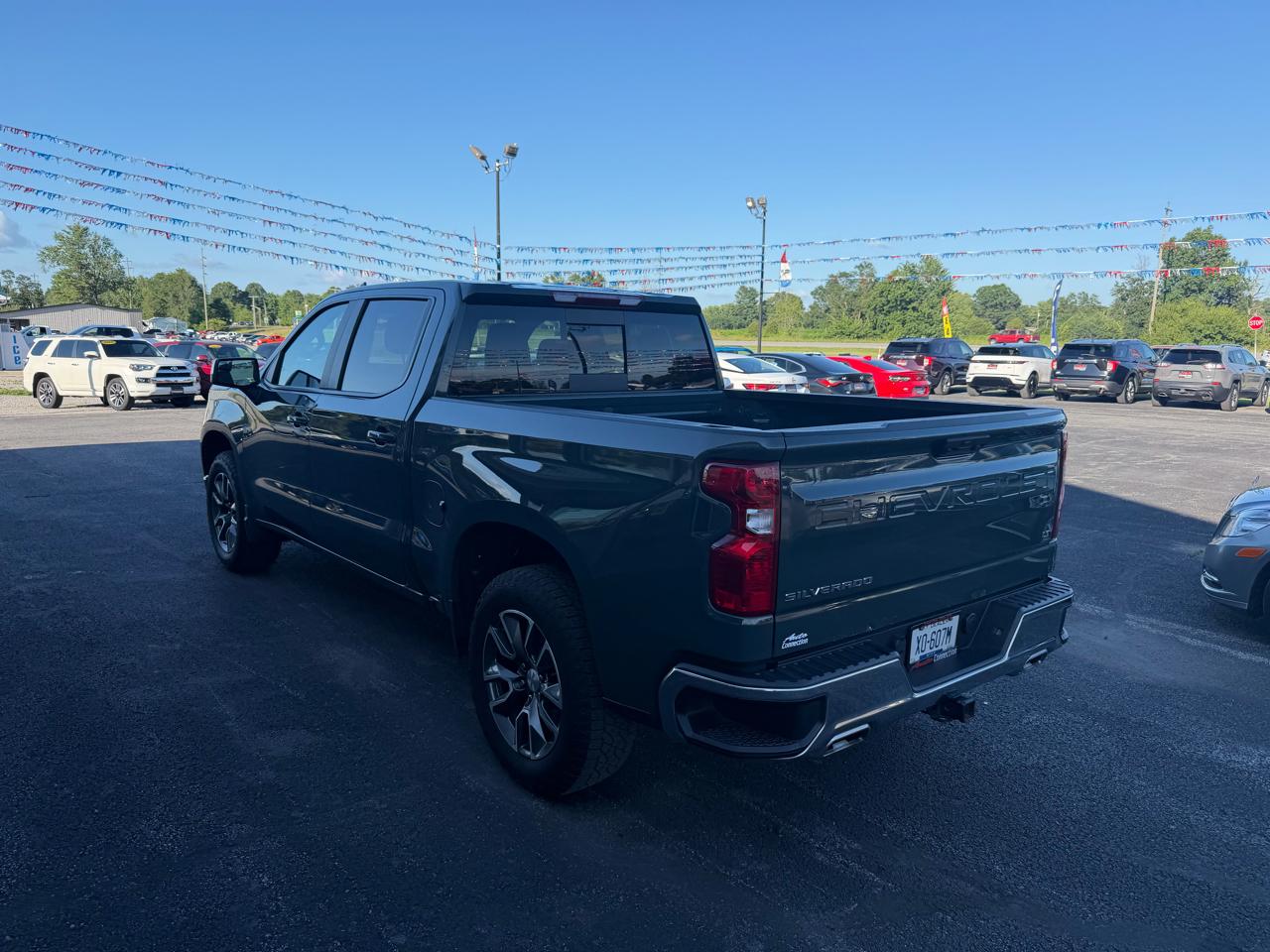 Chevrolet Silverado 1500 4WD Crew Cab 147" LT w/1LT 2025