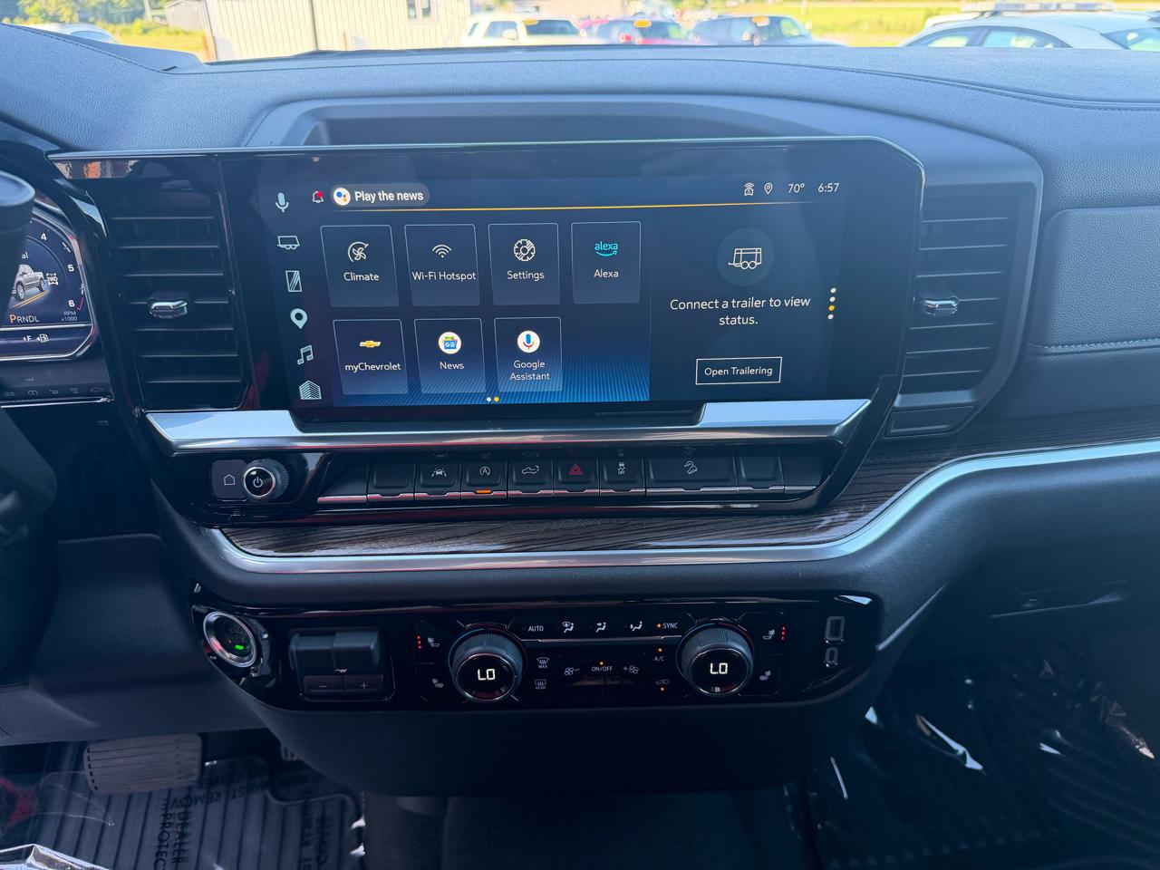 Chevrolet Silverado 1500 4WD Crew Cab 147" LT w/1LT 2025