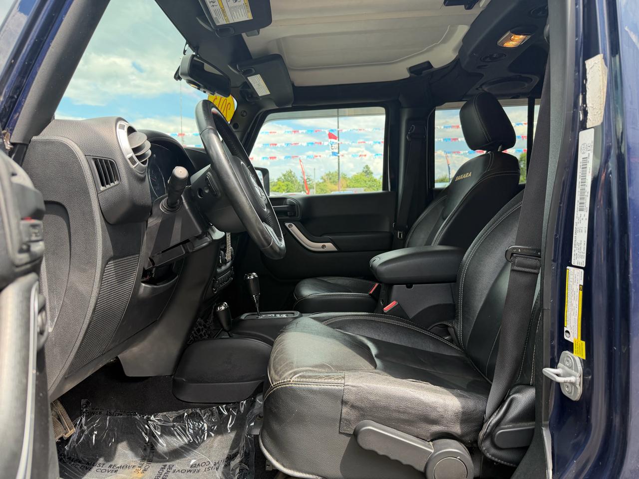 Jeep Wrangler Unlimited 4WD 4dr Sahara 2013