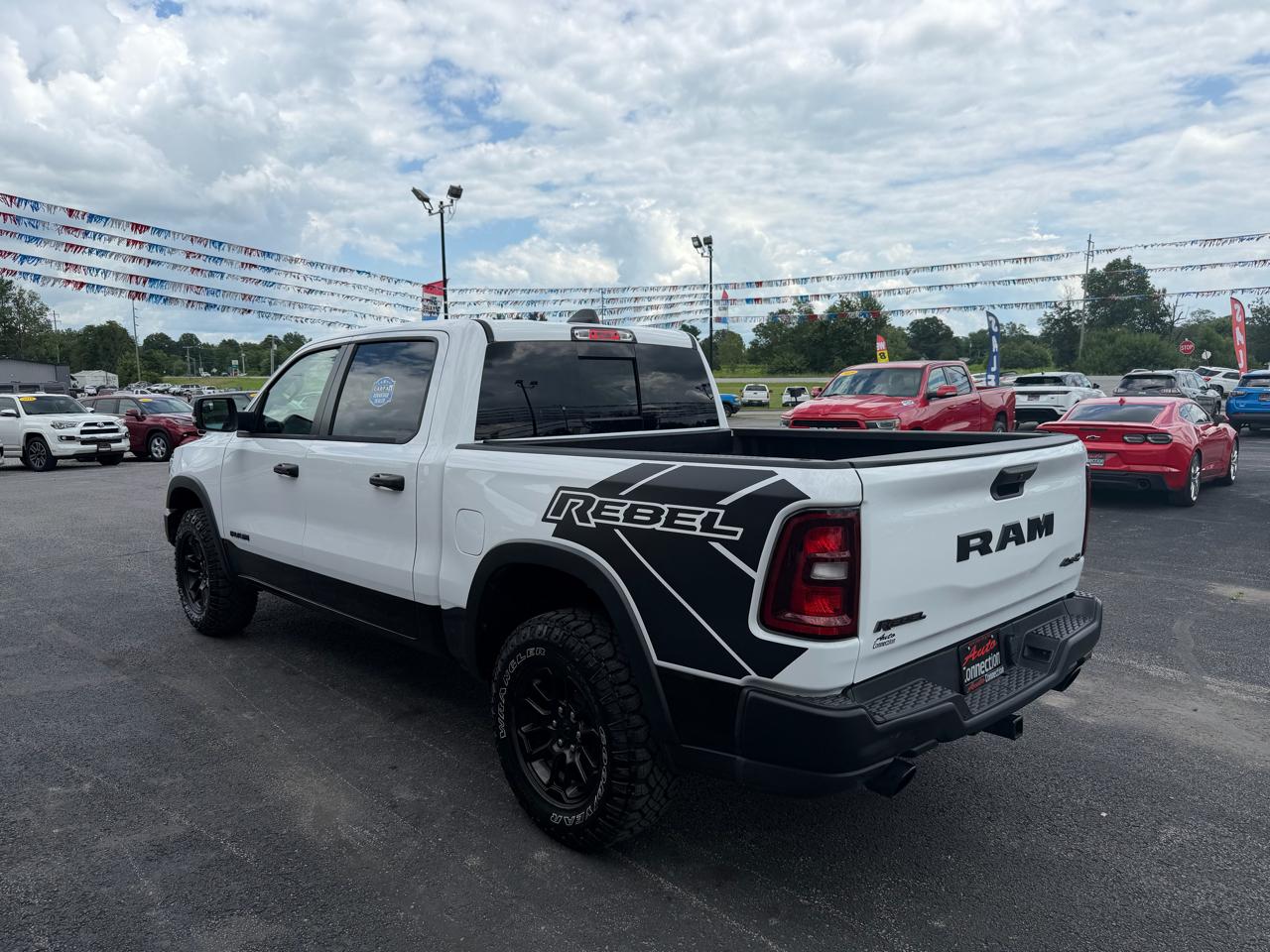 RAM 1500 4WD Crew Cab 140.5" Rebel 2026
