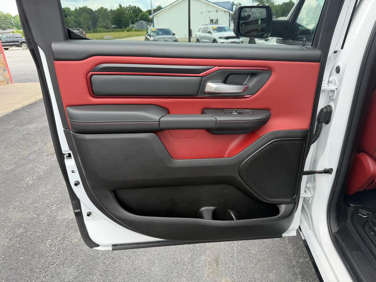 RAM 1500 4WD Crew Cab 140.5" Rebel 2026