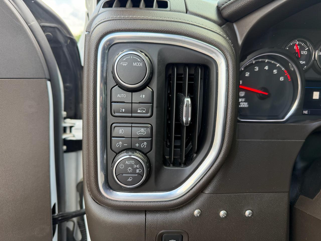 Chevrolet Silverado 1500 4WD Crew Cab 147" LTZ 2020