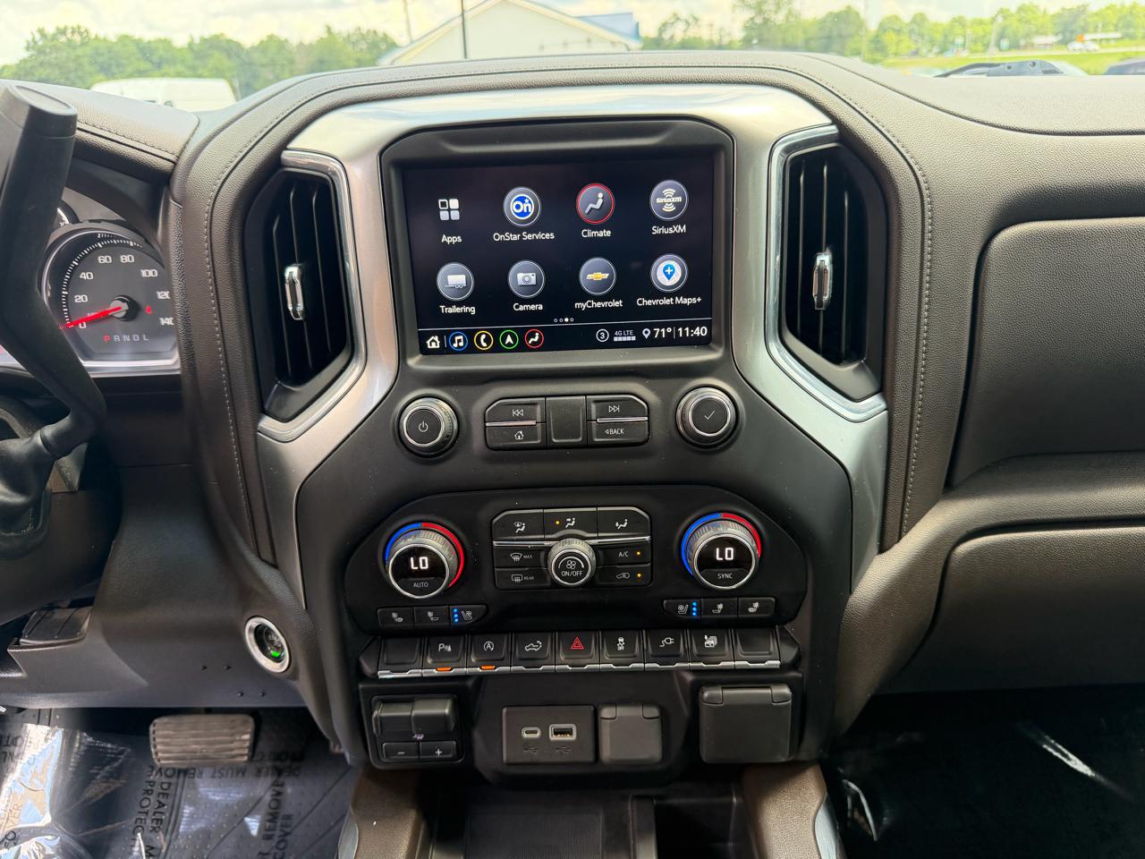 Chevrolet Silverado 1500 4WD Crew Cab 147" LTZ 2020