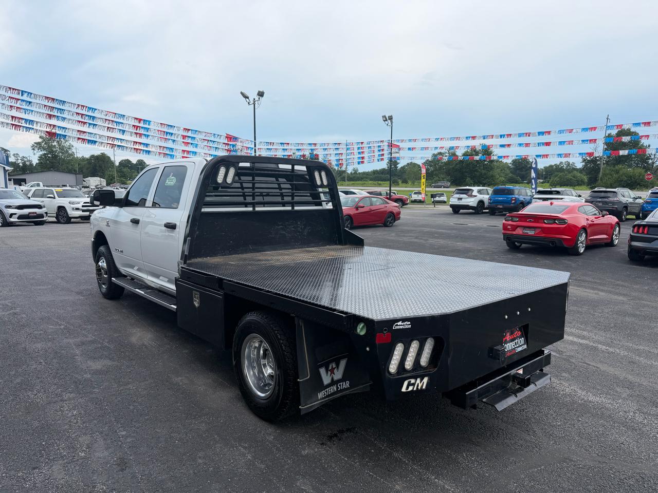 RAM 3500 Chassis Cab Tradesman 4WD Crew Cab 60" CA 172.4" WB 2022